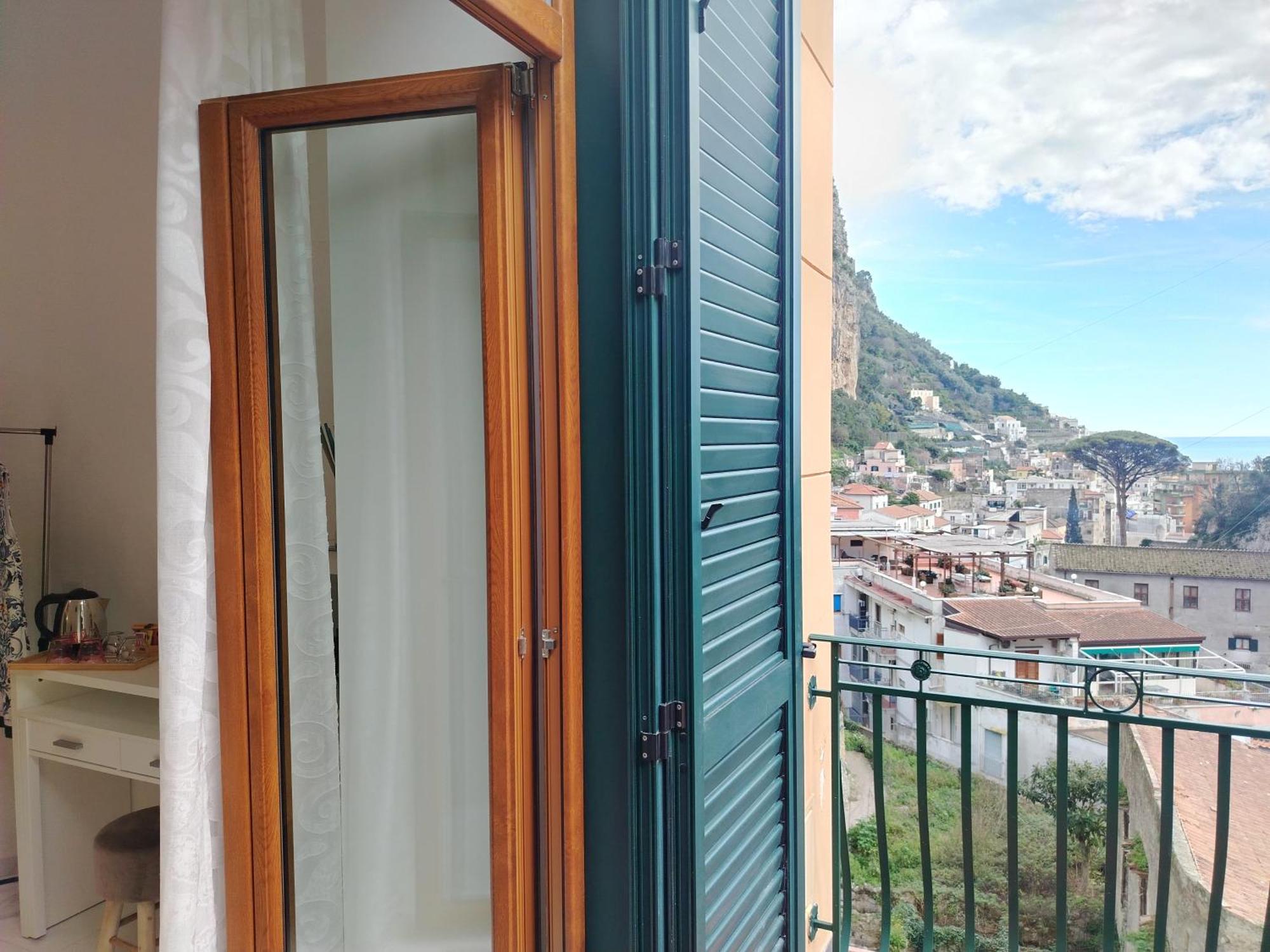 B&B Valenti Amalfi Luaran gambar