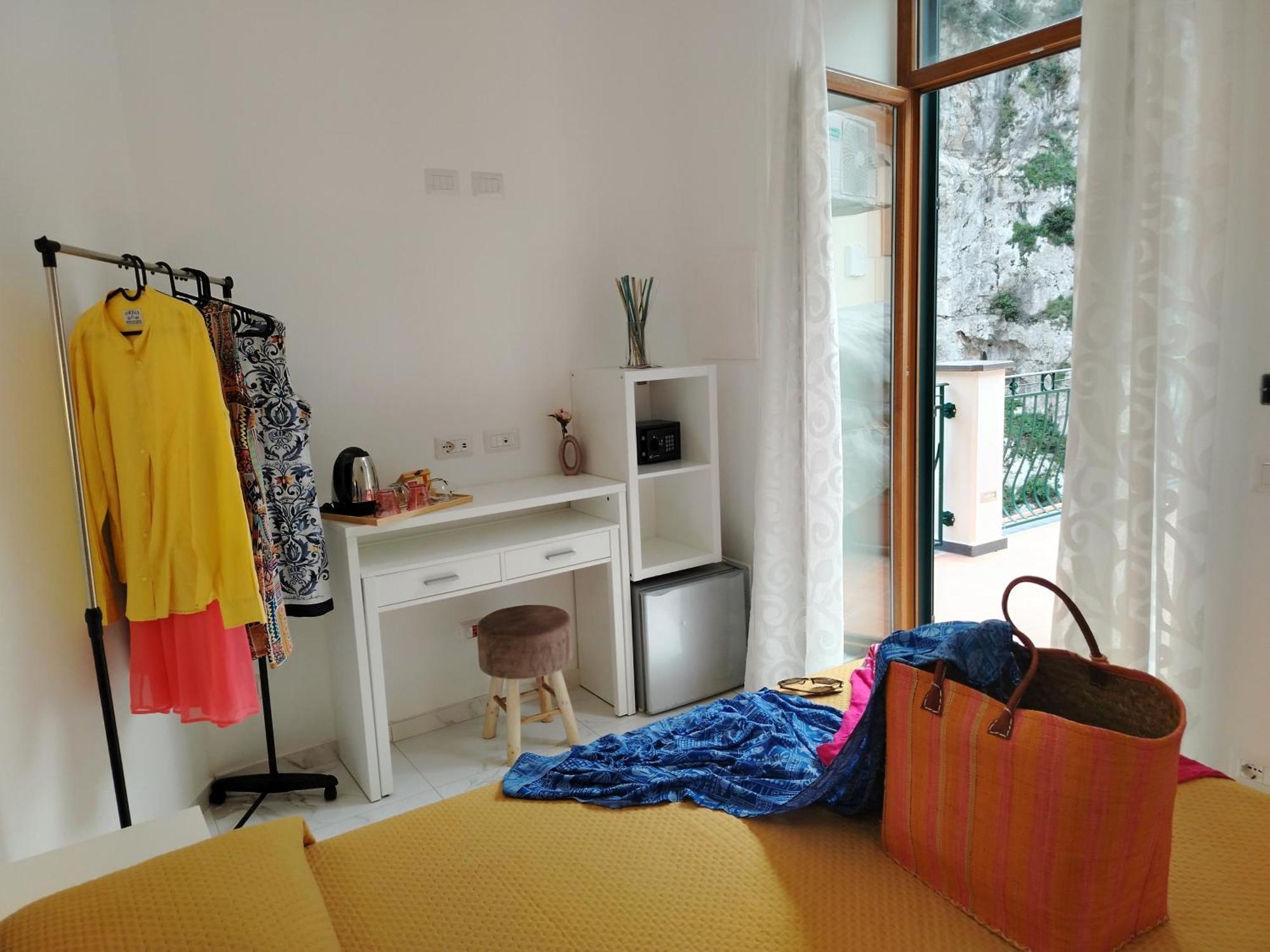 B&B Valenti Amalfi Luaran gambar